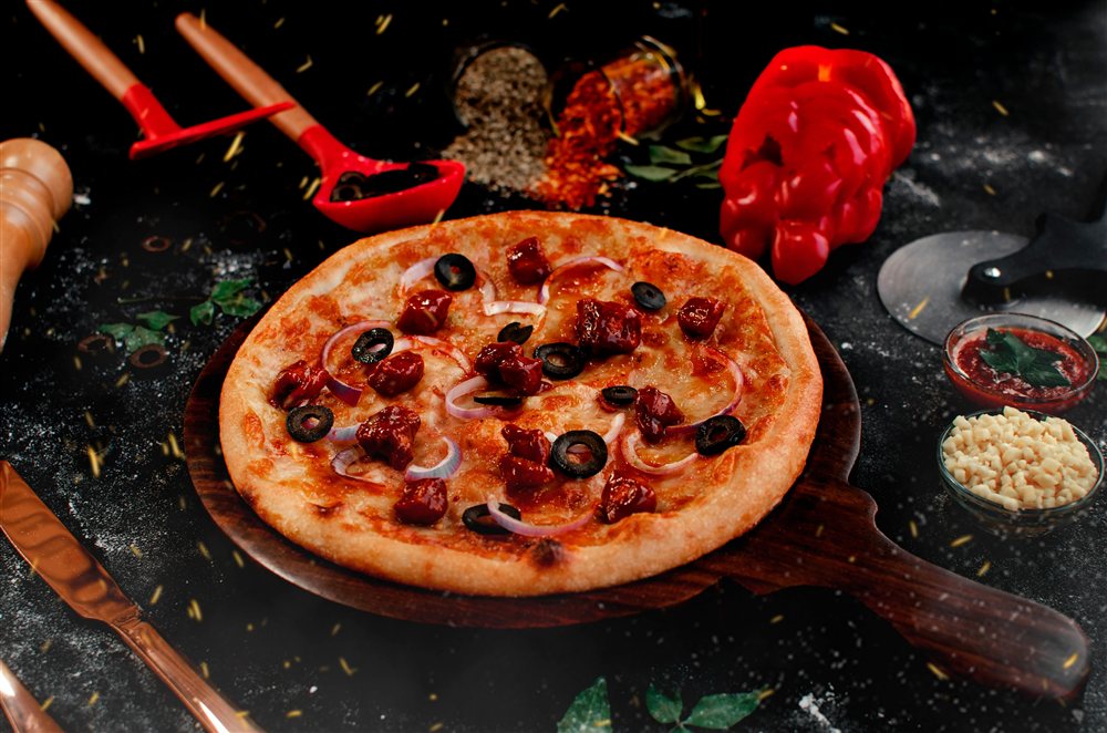 Chicken Barbeque Pizza